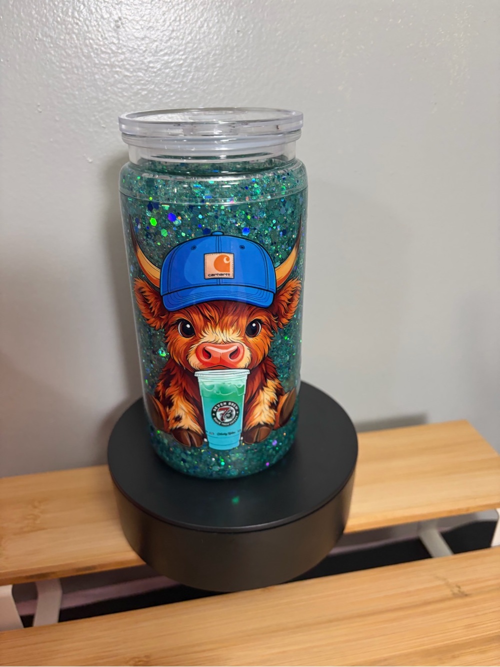 Carhartt /7Brew Blue Cap Highland Cow Glitter Tumbler — Teal Green